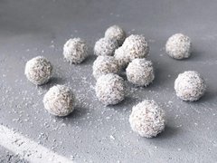 Healthy “Coconutty” bombs (organic, vegan) - 9 штук